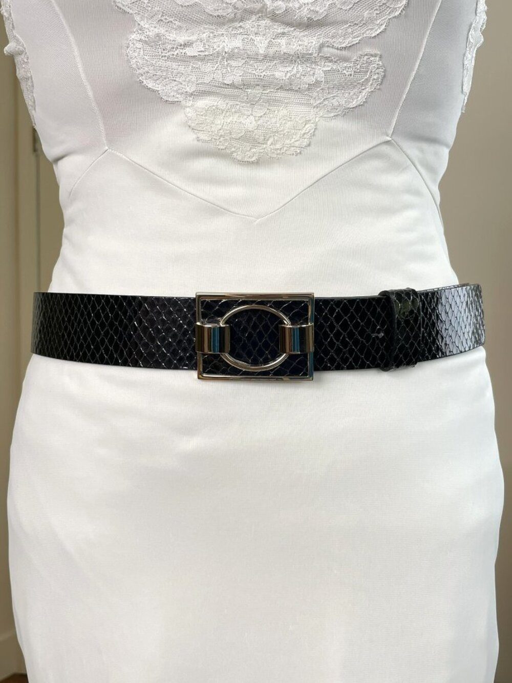 Banana Republic Leather Snake Texture Belt, Medium 35 - 38"